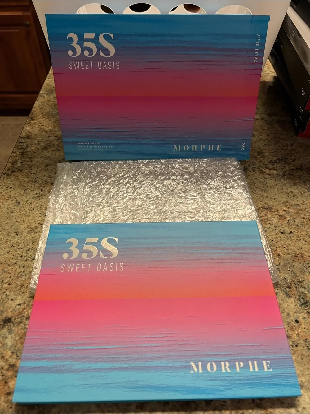 Morphe 35S Sweet Oasis Eyeshadow Palette - Vibrant Multi-Color